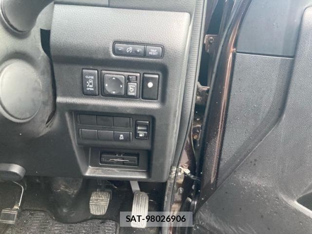 Nissan Caravan 2022-12 7020148-16