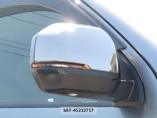 Nissan Caravan 2021-12 7057830-14