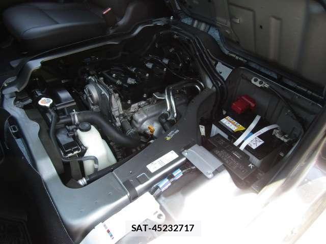 Nissan Caravan 2021-12 7057830-17