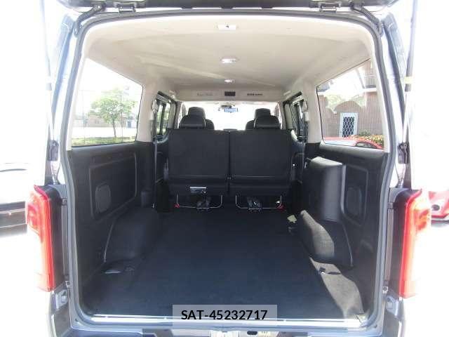 Nissan Caravan 2021-12 7057830-7