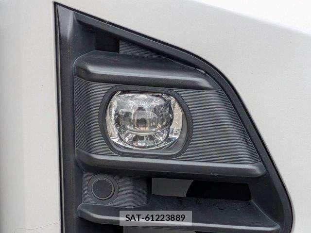 Nissan Caravan 2023-03 7057833-24