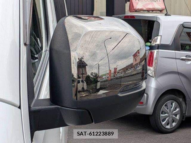 Nissan Caravan 2023-03 7057833-25