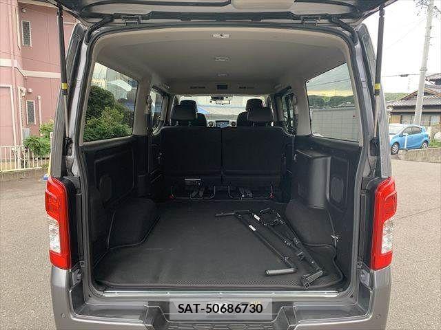 Nissan Caravan 2022-09 7215817-9
