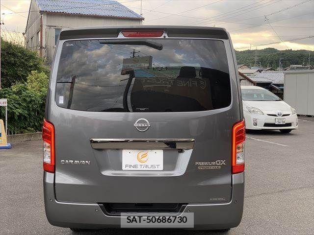 Nissan Caravan 2022-09 7215817-18