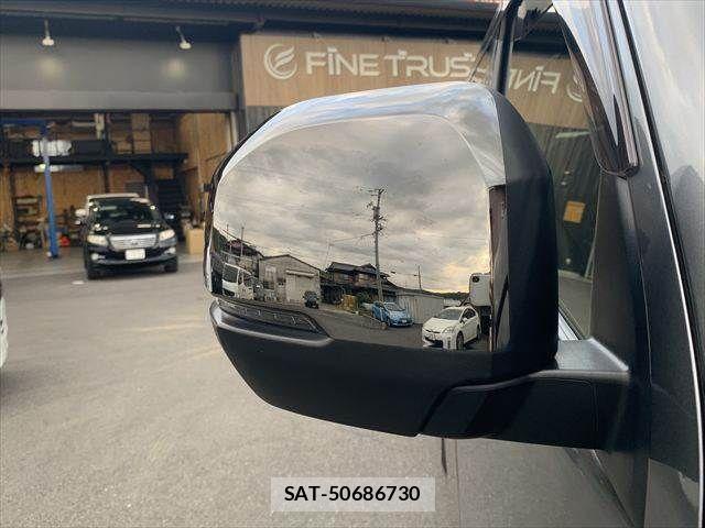 Nissan Caravan 2022-09 7215817-25