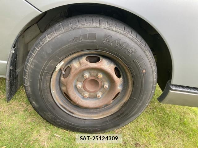 Nissan Caravan 2003-05 7215812-5