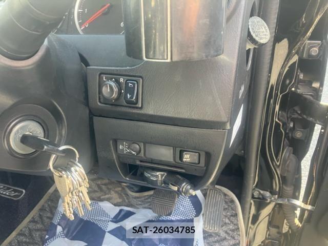 Nissan Caravan 2008-08 7215811-9