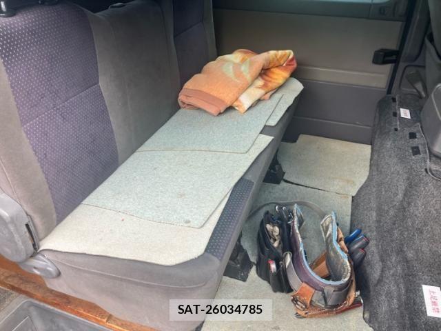 Nissan Caravan 2008-08 7215811-19