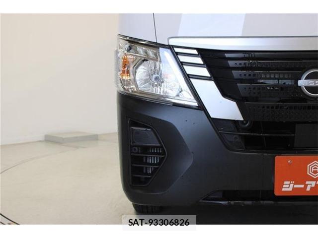 Nissan Caravan 2025-09 7215814-15