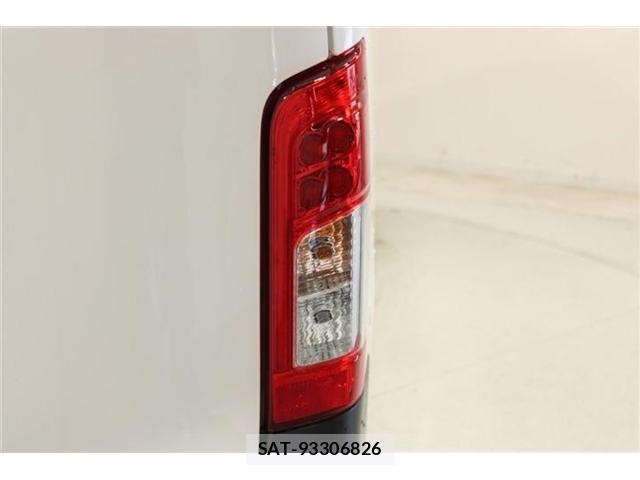 Nissan Caravan 2025-09 7215814-17