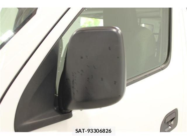 Nissan Caravan 2025-09 7215814-19