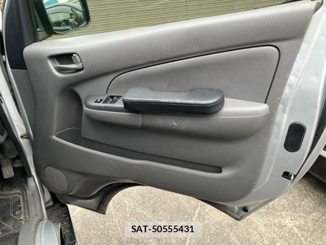 Nissan Caravan 2016-05 7250060-13