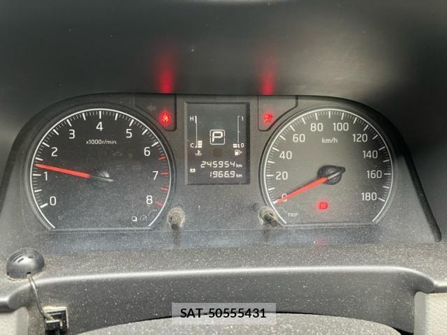Nissan Caravan 2016-05 7250060-21
