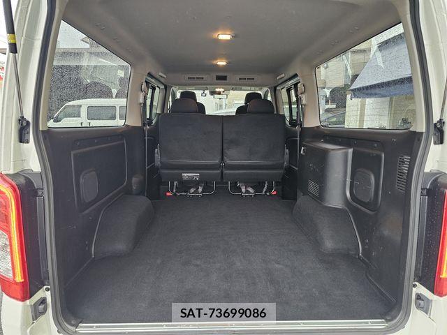 Nissan Caravan 2023-08 7250056-7