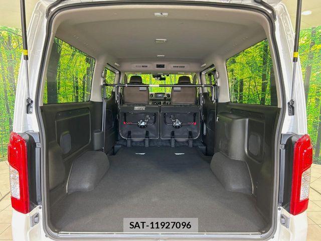 Nissan Caravan 2025-06 7271668-9