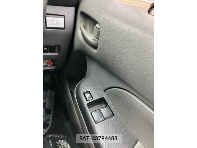 Nissan Caravan 2014-06 7271372-14