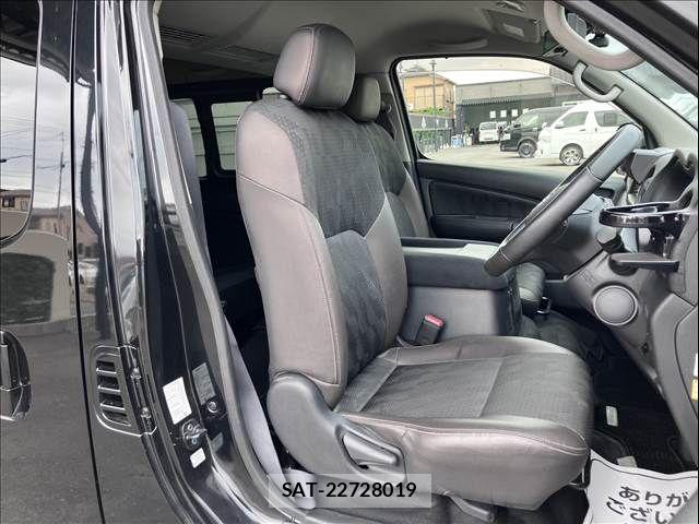 Nissan Caravan 2021-10 7326101-6