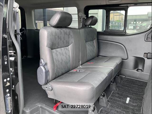 Nissan Caravan 2021-10 7326101-7
