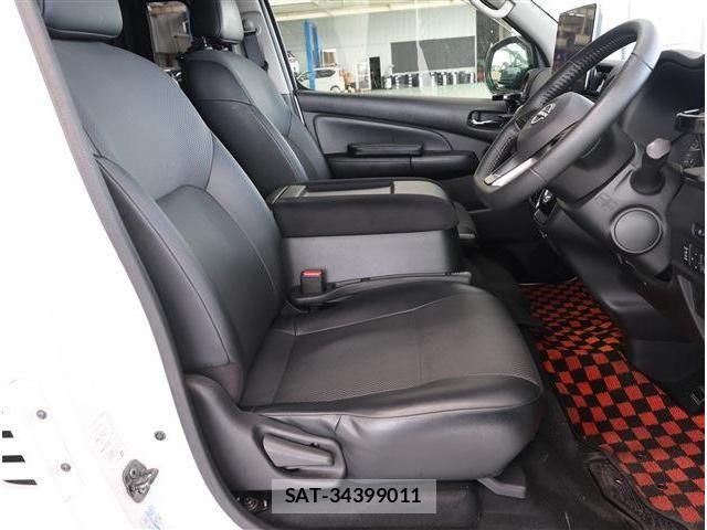 Nissan Caravan 2022-03 7326102-12