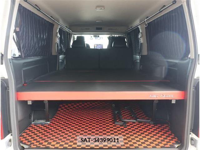 Nissan Caravan 2022-03 7326102-17