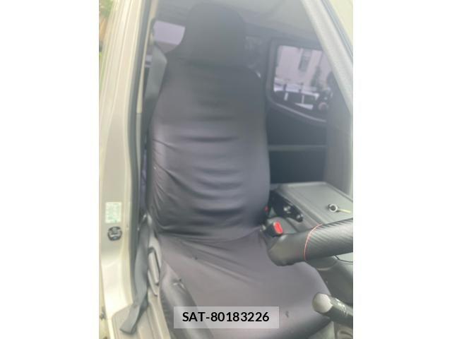 Nissan Caravan 2021-08 7357096-11