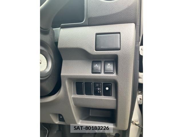 Nissan Caravan 2021-08 7357096-13