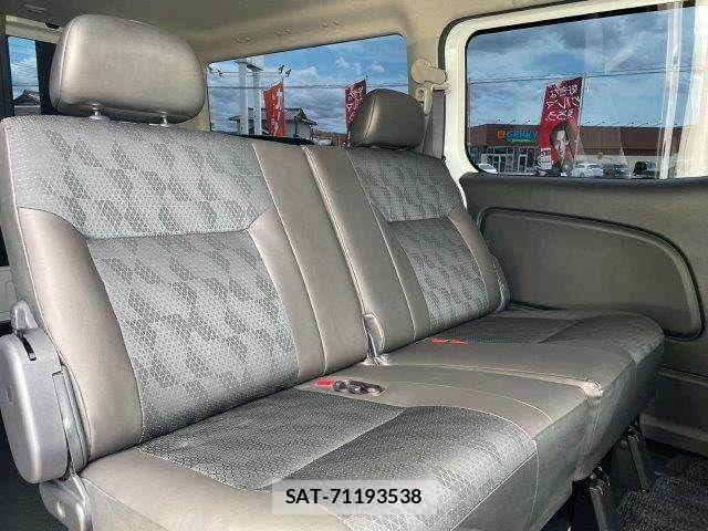 Nissan Caravan 2022-10 7357097-10
