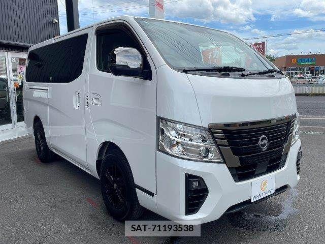 Nissan Caravan 2022-10 7357097-18