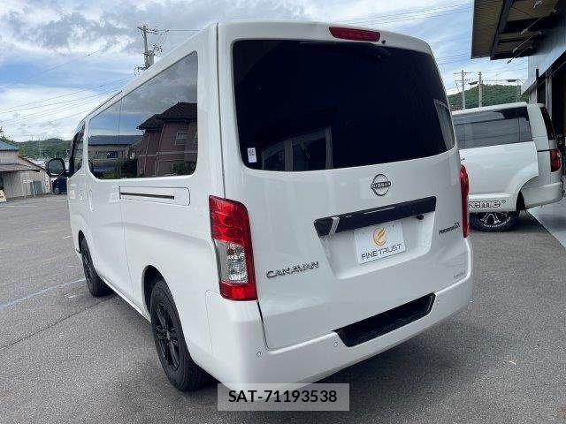 Nissan Caravan 2022-10 7357097-22