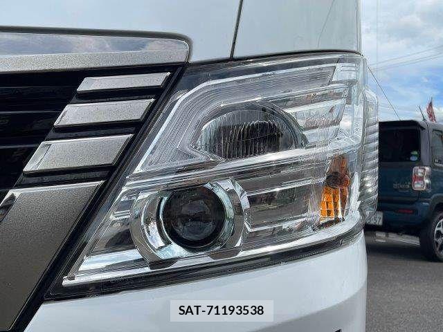 Nissan Caravan 2022-10 7357097-24