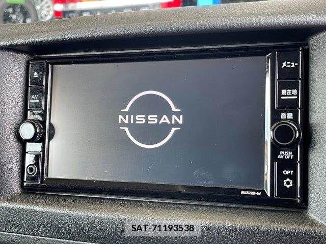 Nissan Caravan 2022-10 7357097-3