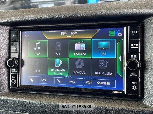 Nissan Caravan 2022-10 7357097-6
