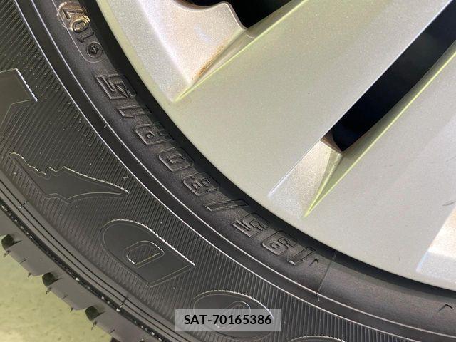 Nissan Caravan 2023-03 7391566-19