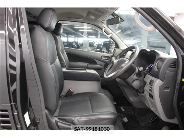 Nissan Caravan 2020-04 7391569-28