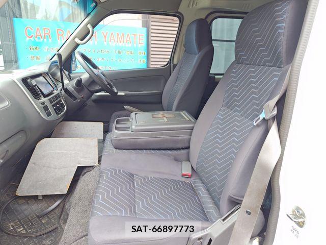 Nissan Caravan 2006-08 7391573-9