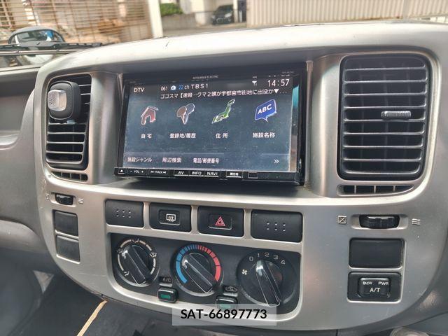 Nissan Caravan 2006-08 7391573-16