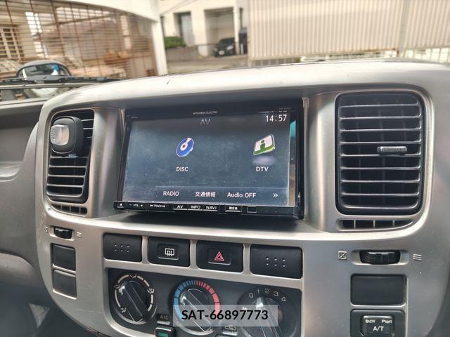 Nissan Caravan 2006-08 7391573-20