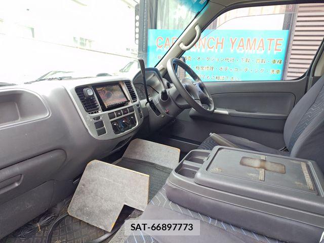 Nissan Caravan 2006-08 7391573-8