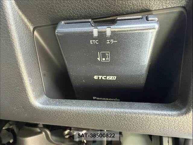 Nissan Caravan 2024-10 7453335-18