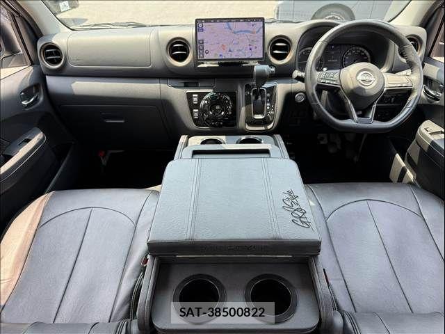 Nissan Caravan 2024-10 7453335-3
