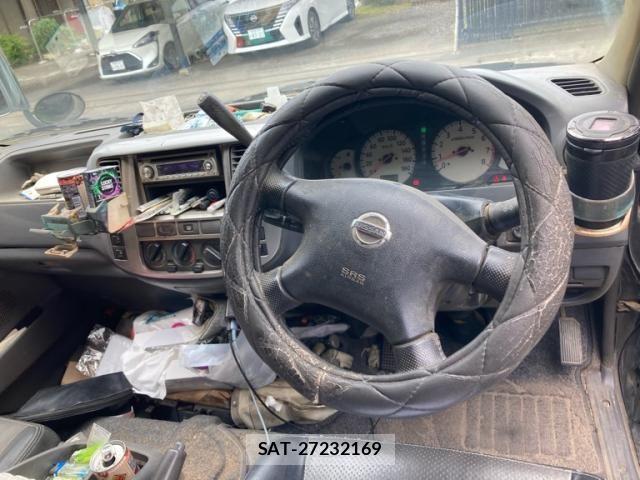 Nissan Caravan 2005-09 7453337-11