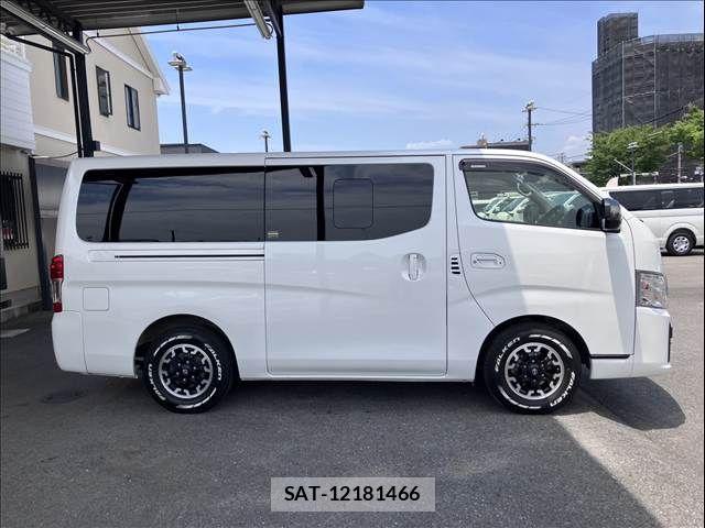 Nissan Caravan 2022-07 7453334-12