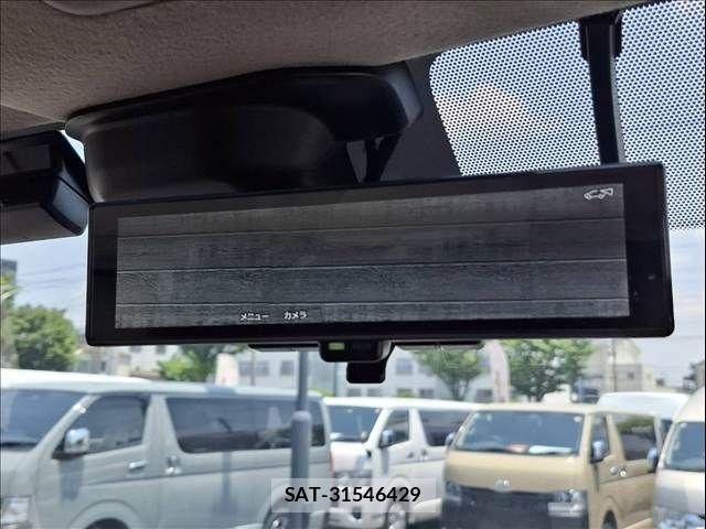 Nissan Caravan 2024-07 7453336-17