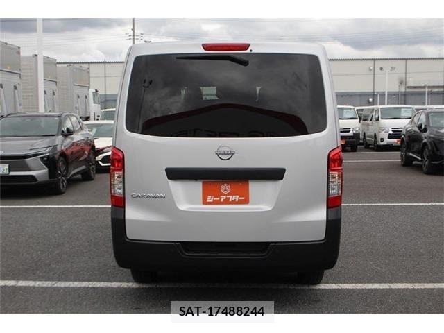 Nissan Caravan 2023-03 7499846-12