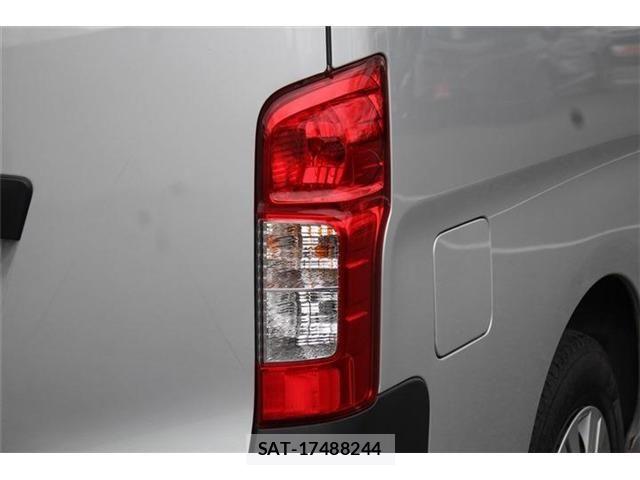 Nissan Caravan 2023-03 7499846-26
