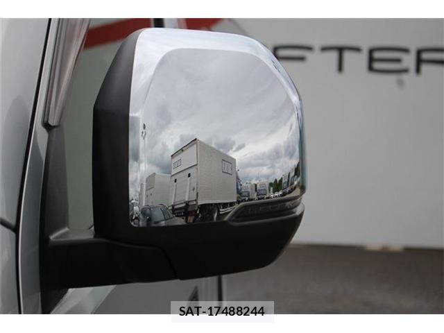 Nissan Caravan 2023-03 7499846-28