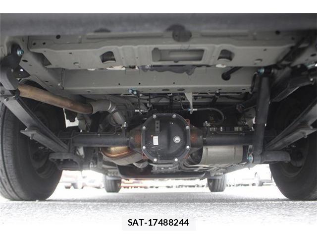 Nissan Caravan 2023-03 7499846-29