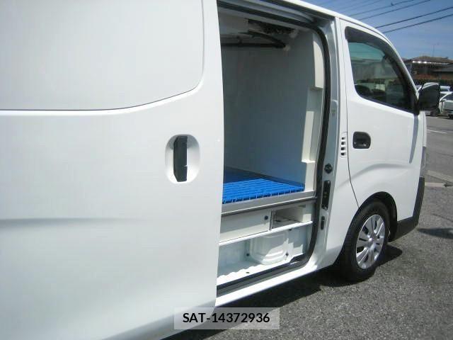 Nissan Caravan 2020-09 7499845-12