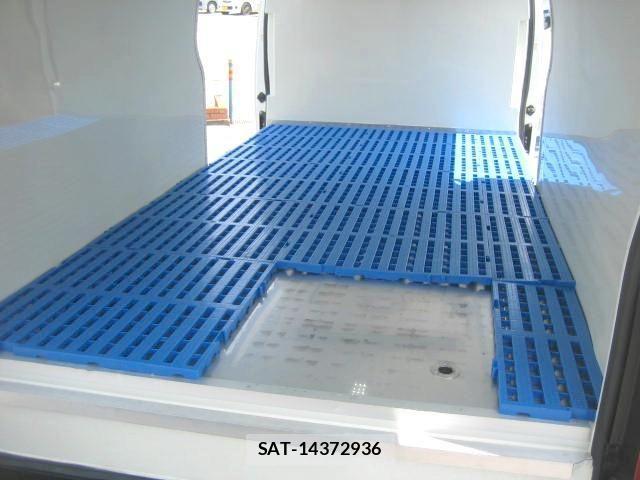 Nissan Caravan 2020-09 7499845-13