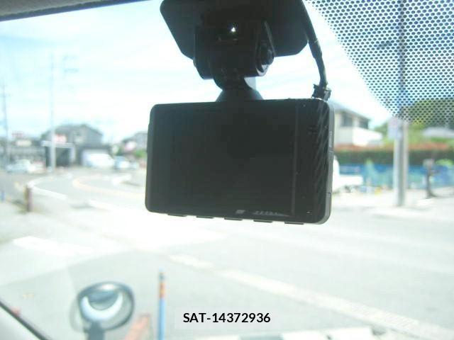 Nissan Caravan 2020-09 7499845-20